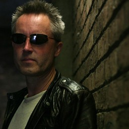 Cut Hands Talks Magic, K-Pop